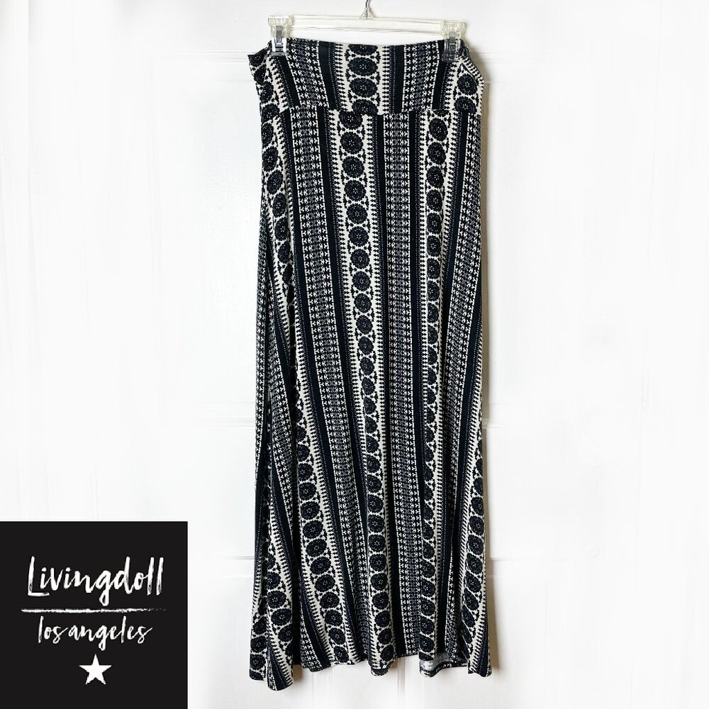 Living Doll Maxi Skirt | Black & White Abstract Print | Size L